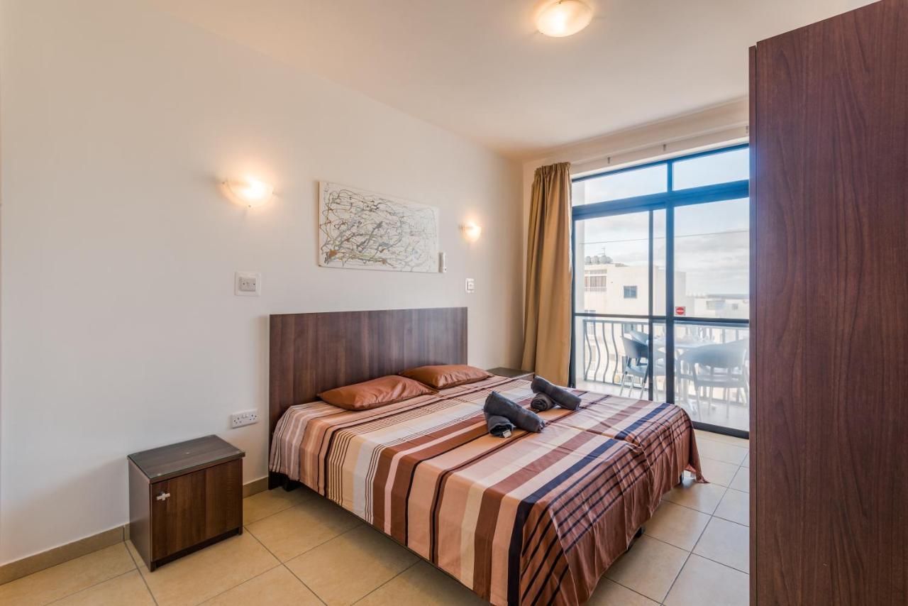 Seashells Apartments With Terrace, Just Off The Seafront In Bugibba - By Getawaysmalta San Pawl il-Baħar Eksteriør billede