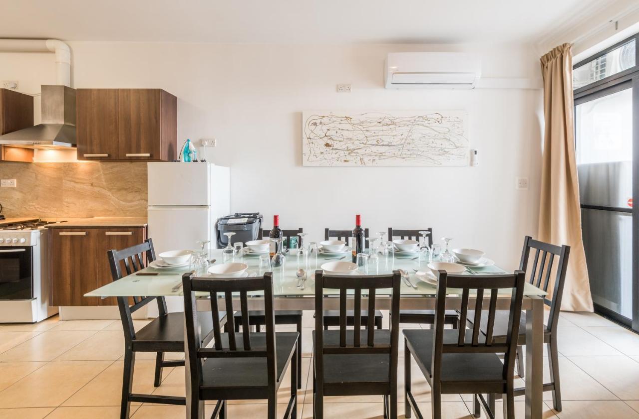 Seashells Apartments With Terrace, Just Off The Seafront In Bugibba - By Getawaysmalta San Pawl il-Baħar Eksteriør billede