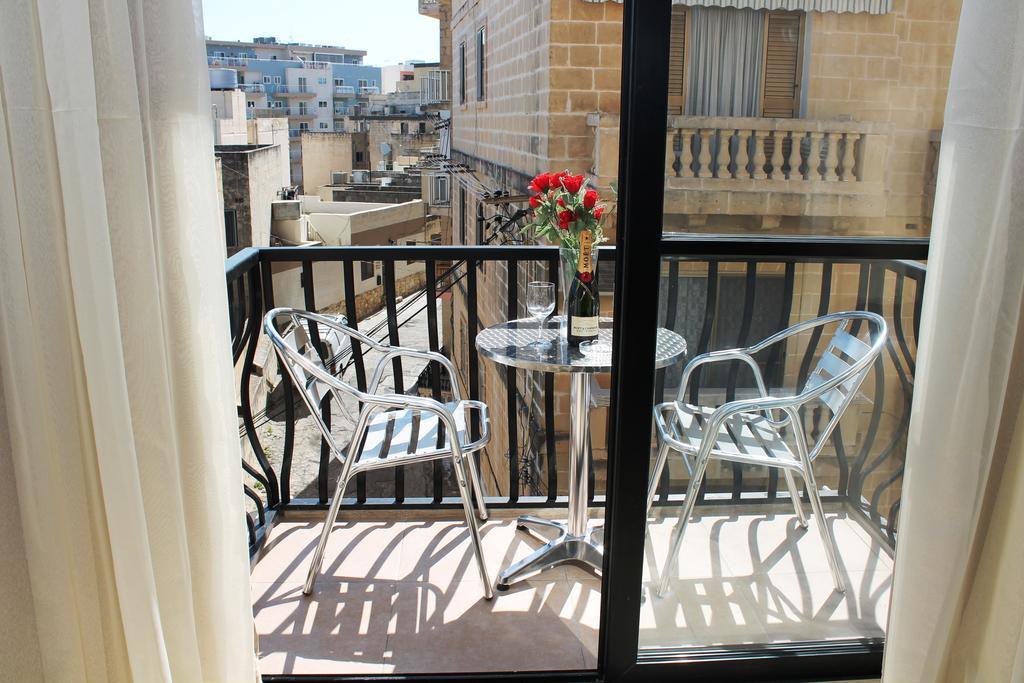 Seashells Apartments With Terrace, Just Off The Seafront In Bugibba - By Getawaysmalta San Pawl il-Baħar Værelse billede